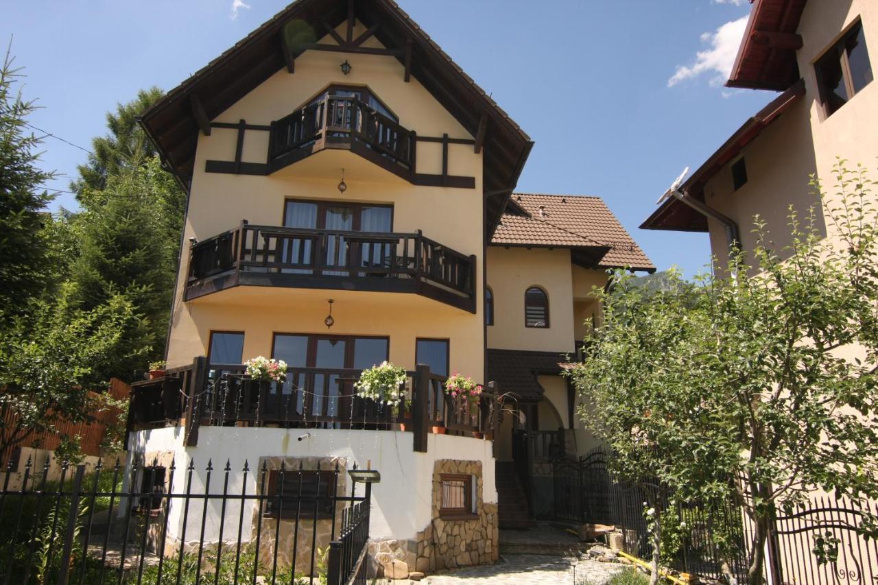 Hotel Belleseat Boutique Sinaia Exteriér fotografie